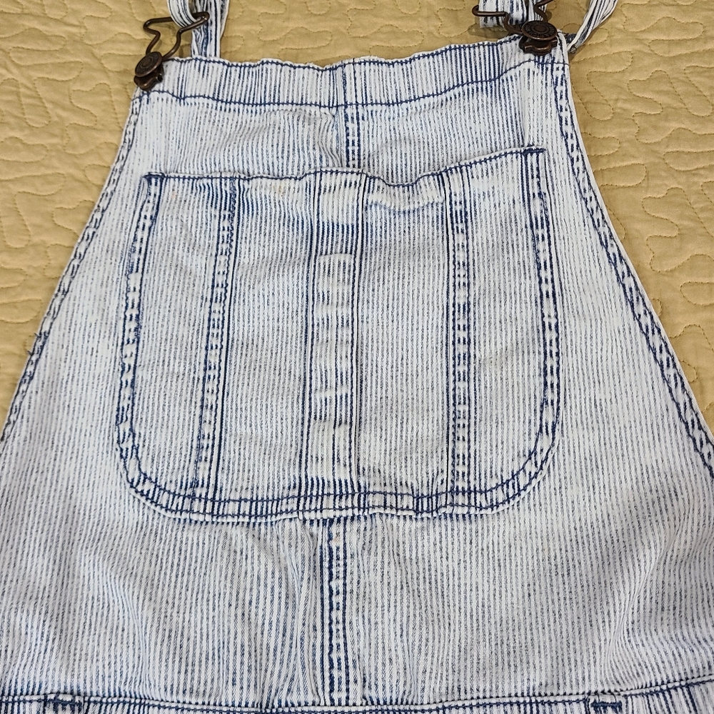 Abercrombie and Fitch Seersucker striped overalls size L - Picture 5 of 9